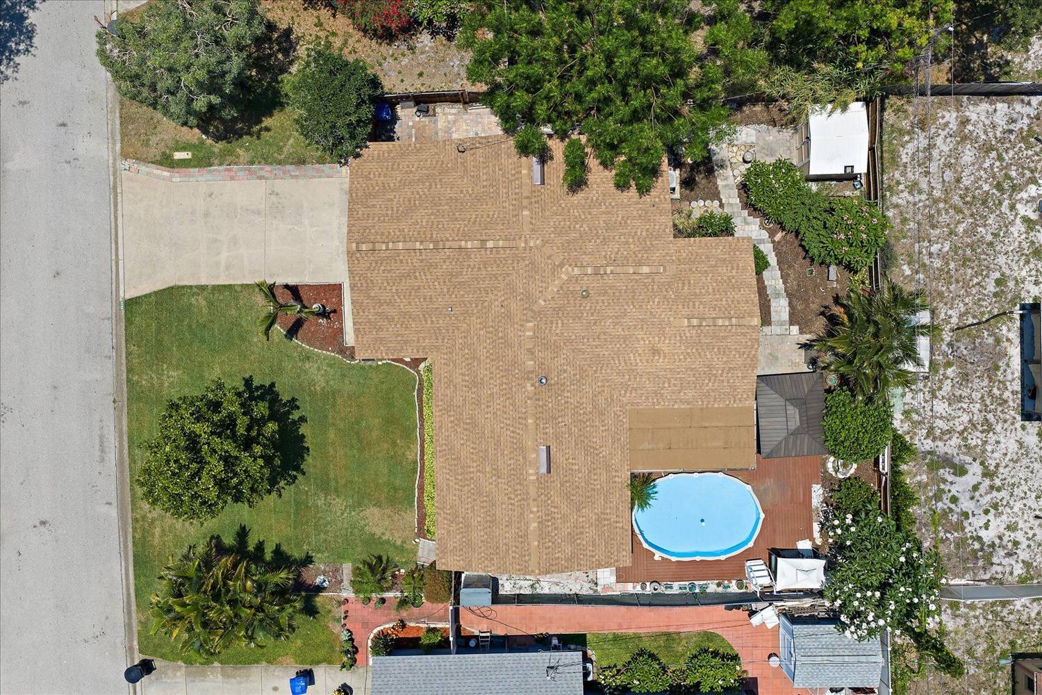 Aerial view of the Tarpon Drive SE property and pool deck